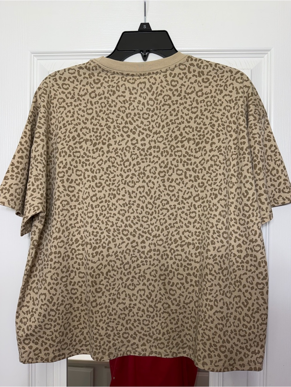 VINYL Los Angeles Leopard Graphic Tee all-over tan leopard print NWT - Picture 5 of 5